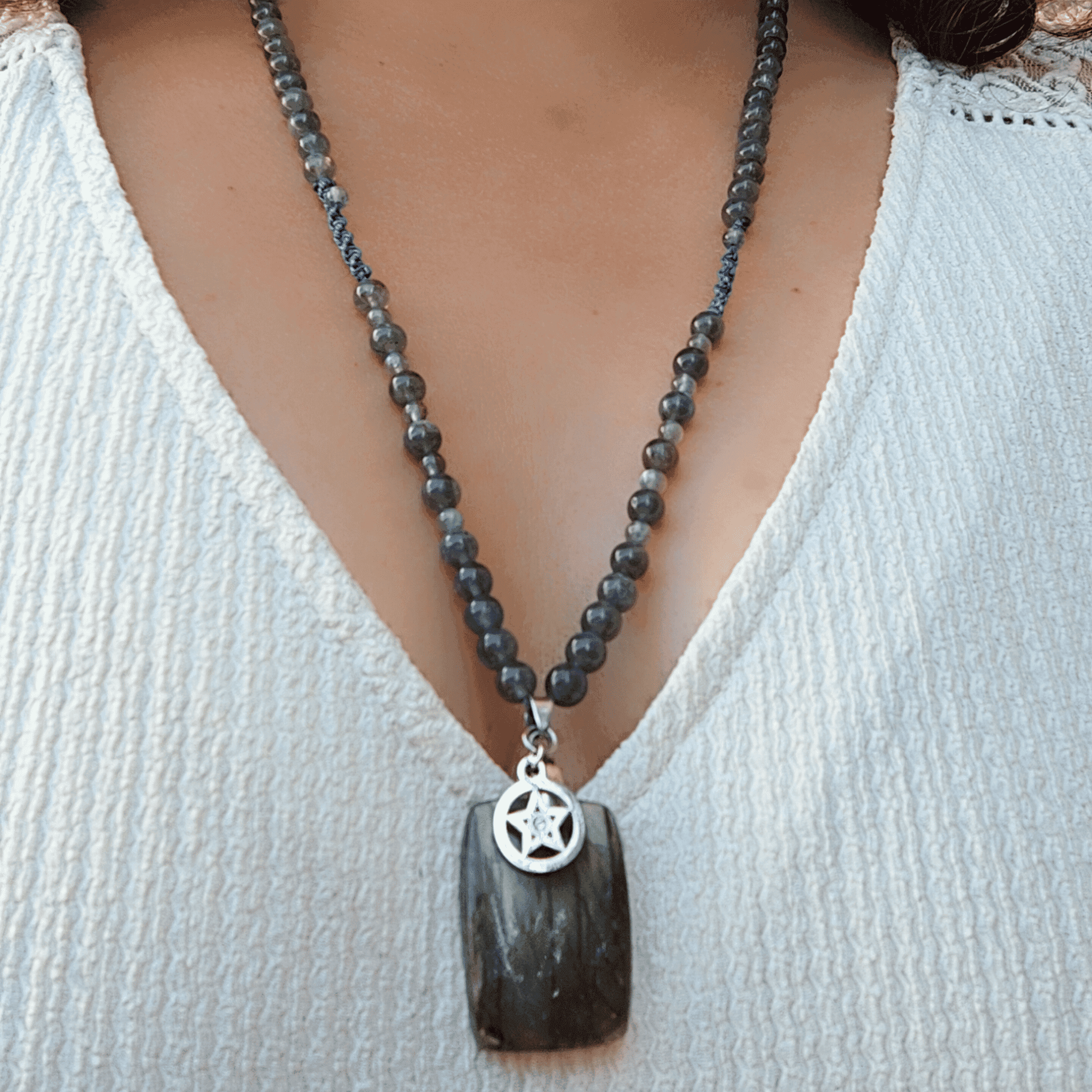Bouclier de Lumière - collier lithothérapie Labradorite